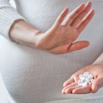 taking medications by a pregnant woman