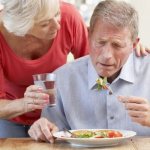 Difficulty swallowing food in an elderly person - signs, treatment and recommendations for relatives