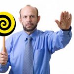 Mysteries of the human psyche: How to put a person into a trance (4 photos)